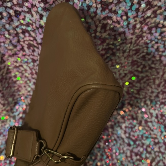 Brown Leather Crossbody Bag - Picture 7 of 10